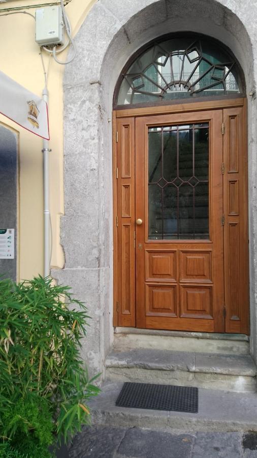 La Grotta Appartement Salerno Buitenkant foto